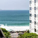 Modern Copacabana Apartment